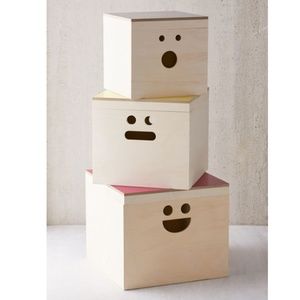 [NWT] UO Happy Face Nesting Storage Boxes